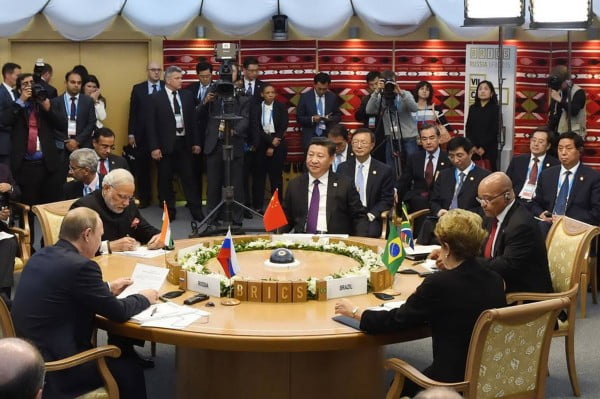 The five leaders of BRICS met in Ufa, Russia on 9 July 2015  [Xinhua]