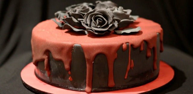 black-red-birthday-cake