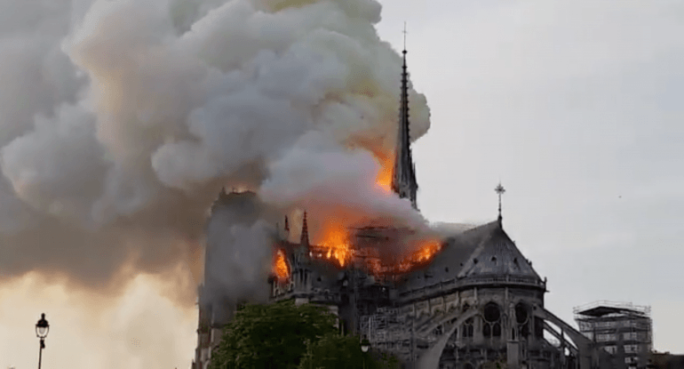 Notre-dame burning 15 April 2019