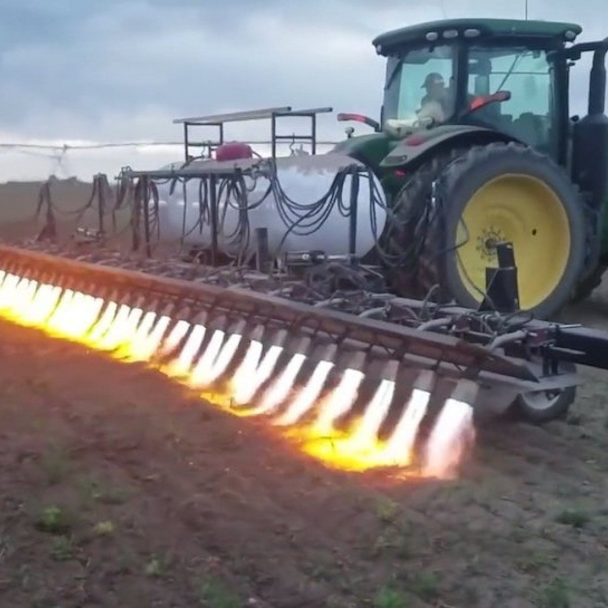 Flamethrowing Tractors – Get Rid Of Weeds Without Using Chemicals