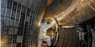 China’s ‘artificial sun’ burns at 70 MILLION degrees for 20 minutes in new experiment five times hotter than real sun