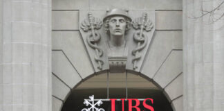 Swiss bankers face mass layoffs