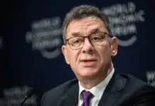 Pfizer CEO Says Trump Should Receive Nobel Prize for Operation Warp Speed